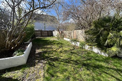 3 bedroom semi-detached house for sale, Whitecliff