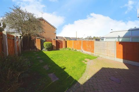 2 bedroom semi-detached house for sale, Mast Drive, Hull
