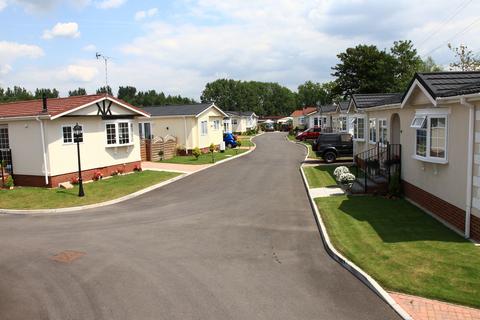 2 bedroom park home for sale, Slough, Berkshire, SL3