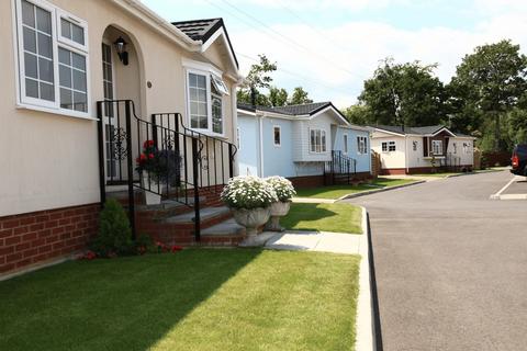 2 bedroom park home for sale, Slough, Berkshire, SL3