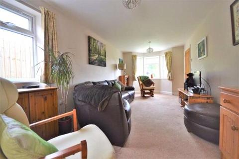 3 bedroom detached house to rent, Trent Road, Chelmsford, Essex, CM1