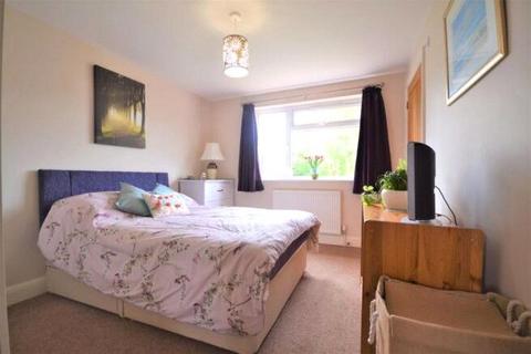 3 bedroom detached house to rent, Trent Road, Chelmsford, Essex, CM1