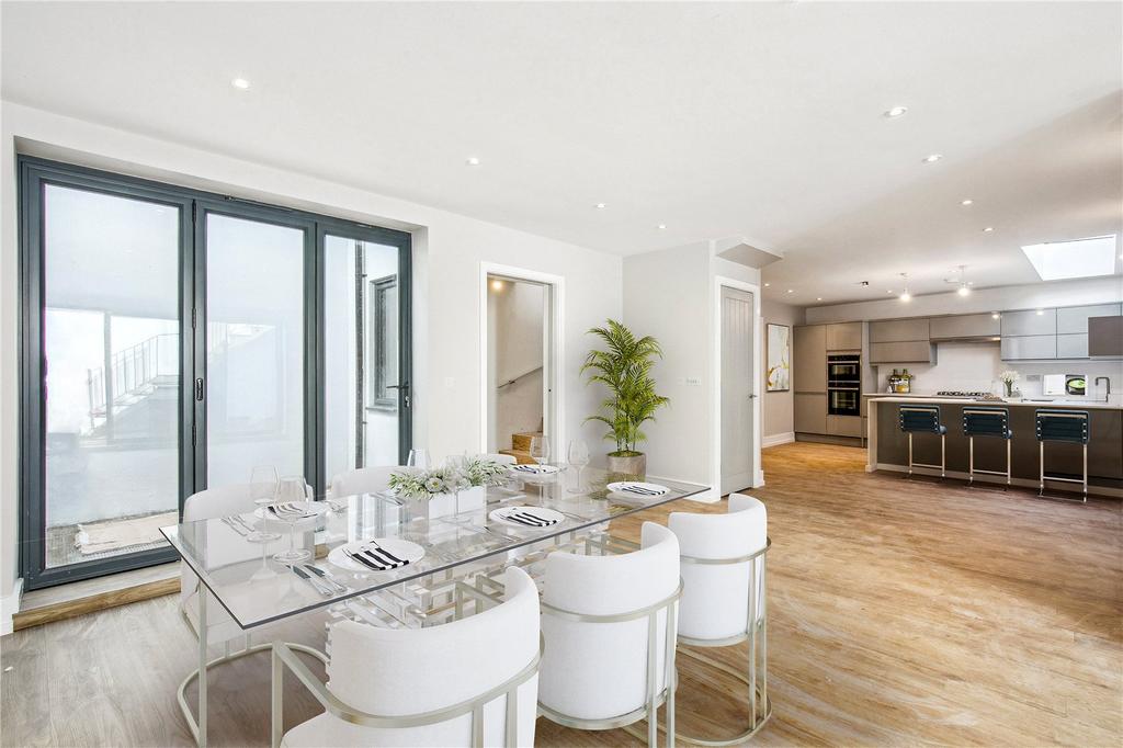 Reception/Kitchen