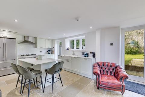 4 bedroom end of terrace house for sale, Home Farm Court, Putteridge Park