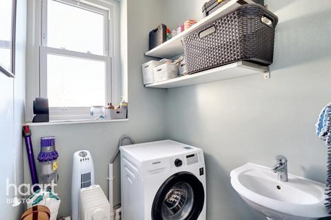 2 bedroom flat for sale, Balmoral Road, Bristol