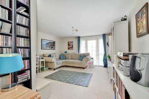 Wander Wharf, Kings Langley, WD4