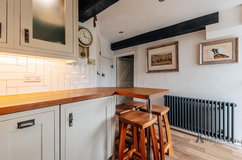 24 King Edward's Way -20.jpg