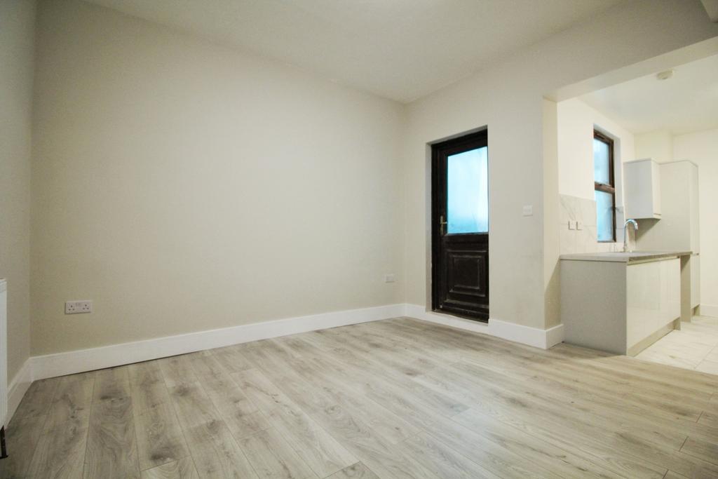 Lounge-Kitchen