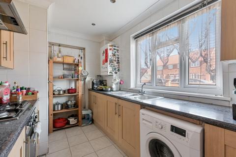44 Beech Avenue, Brentford, TW8 8NH