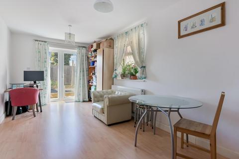 44 Beech Avenue, Brentford, TW8 8NH
