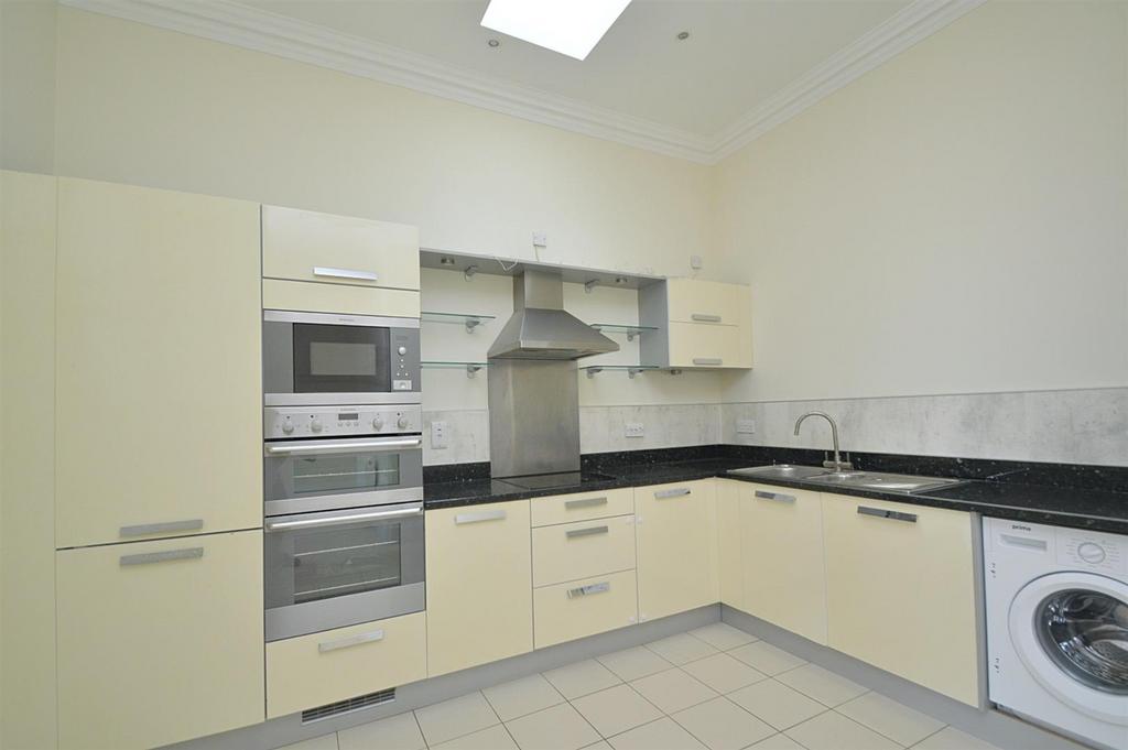 Resized Kitchen2.jpg