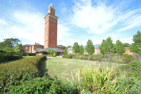 3 bedroom flat for sale, CHAIN FREE * GATCOMBE