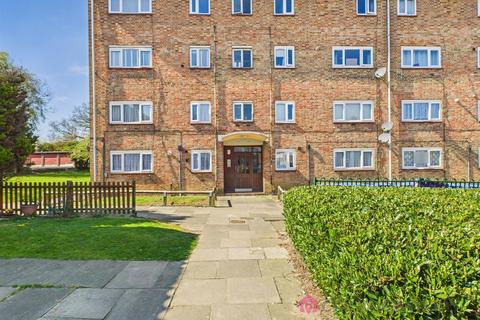 121 Carters Mead, Harlow, CM17 9ET