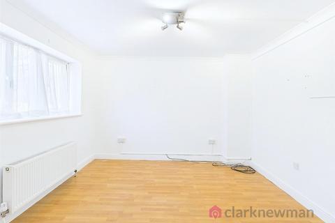 121 Carters Mead, Harlow, CM17 9ET