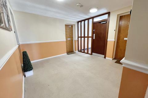 2 bedroom apartment for sale, Shaftoe Court, Killingworth, Newcastle upon Tyne, Tyne and Wear, NE12 6YP