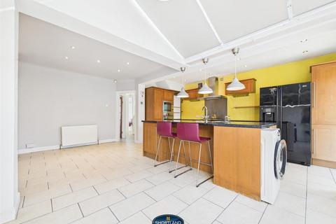 8 William Bristow Road, Cheylesmore, Coventry, CV3 5LQ