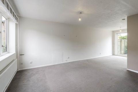 undefined, Petersham Close, Newport Pagnell MK16