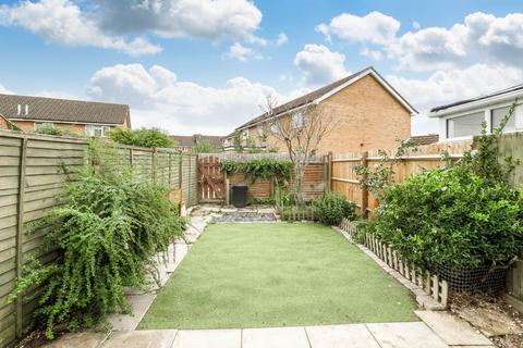 undefined, Petersham Close, Newport Pagnell MK16