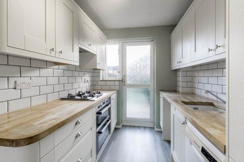 undefined, Petersham Close, Newport Pagnell MK16