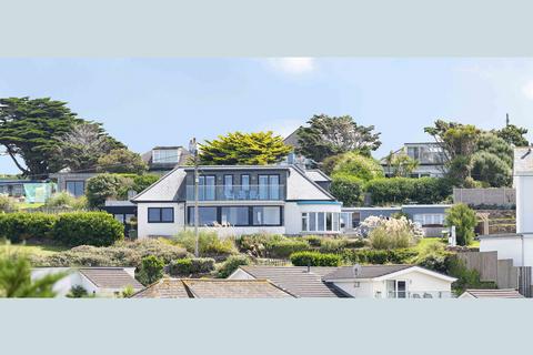 undefined, Mawgan Porth, Cornwall