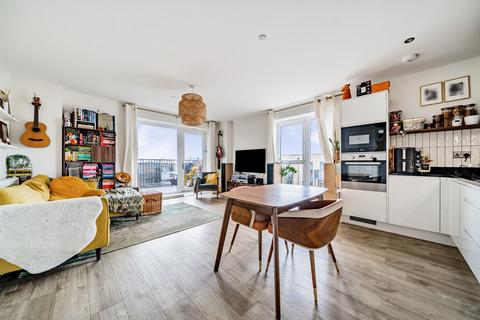 2 bedroom apartment for sale, Bowen Drive, London
