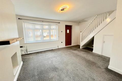 2 bedroom semi-detached house to rent, Castleford Road, Hylton Castle, Sunderland