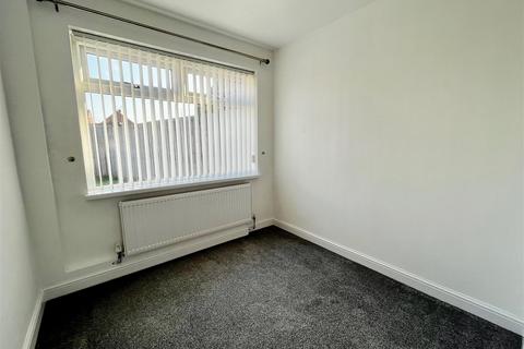 2 bedroom semi-detached house to rent, Castleford Road, Hylton Castle, Sunderland