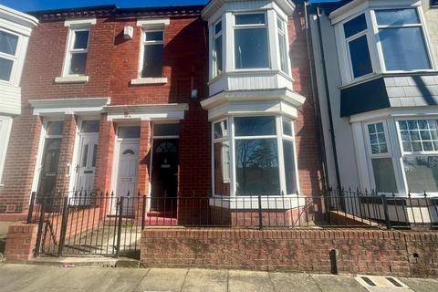 1 bedroom flat to rent, Ravensworth Terrace, South Shields