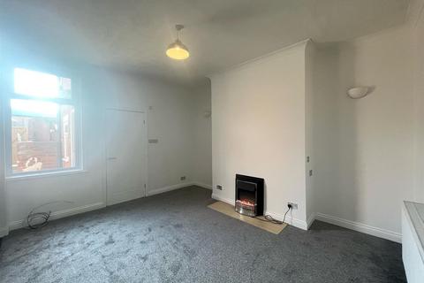1 bedroom flat to rent, Ravensworth Terrace, South Shields