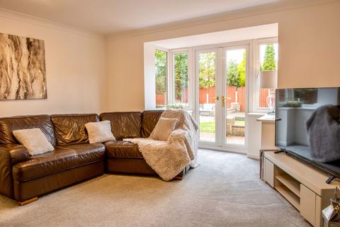 4 Alder Drive, Stalybridge, SK15 3GH