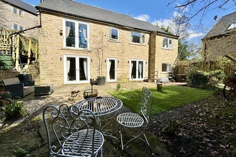 5 bedroom detached house for sale, Benn Gardens, Bradford BD14