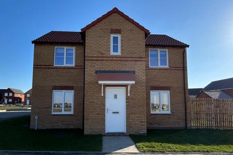 4 bedroom detached house to rent, Calverley Crescent, Bradford, BD4