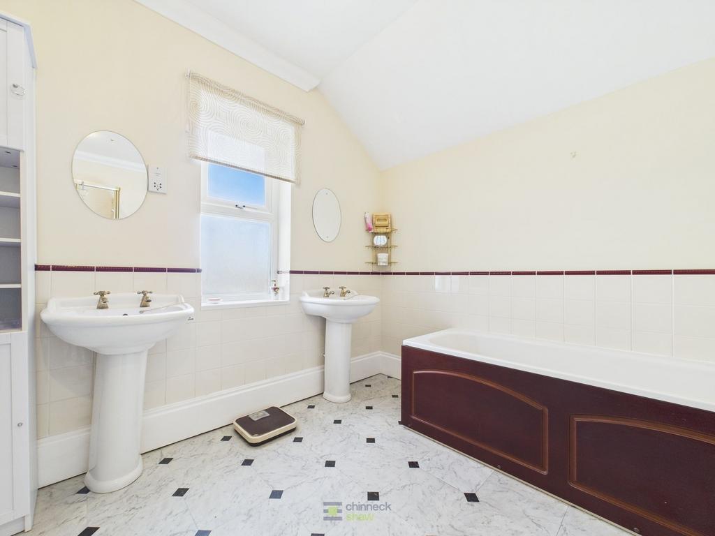 Ensuite Bathroom