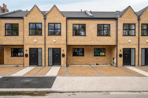 undefined, Cambridge Road, London