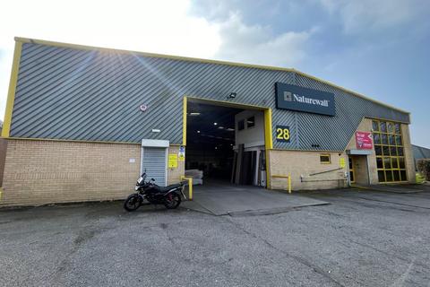Industrial unit to rent, Unit 28, Bergen Way, Sutton Fields Industrial Estate, Hull, East Yorkshire, HU7 0YQ