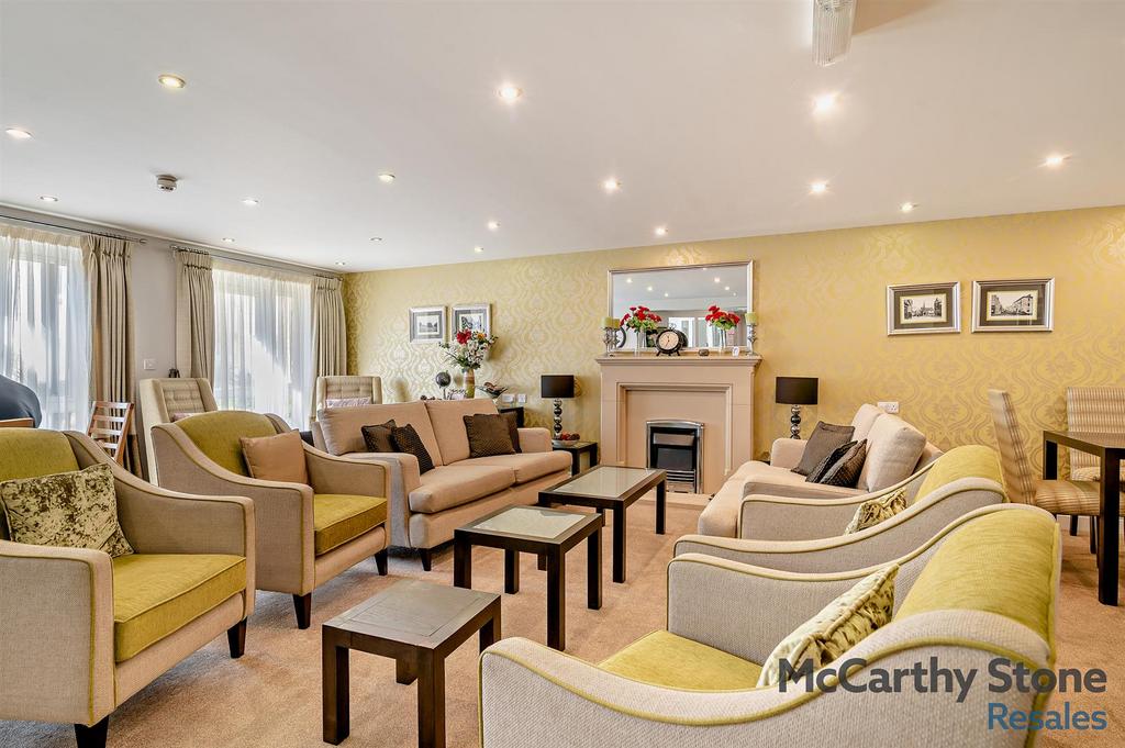 Homeowners Lounge