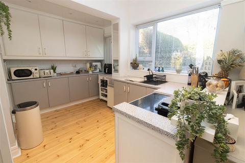 19 Percy Crescent, North Shields, NE29 6HP