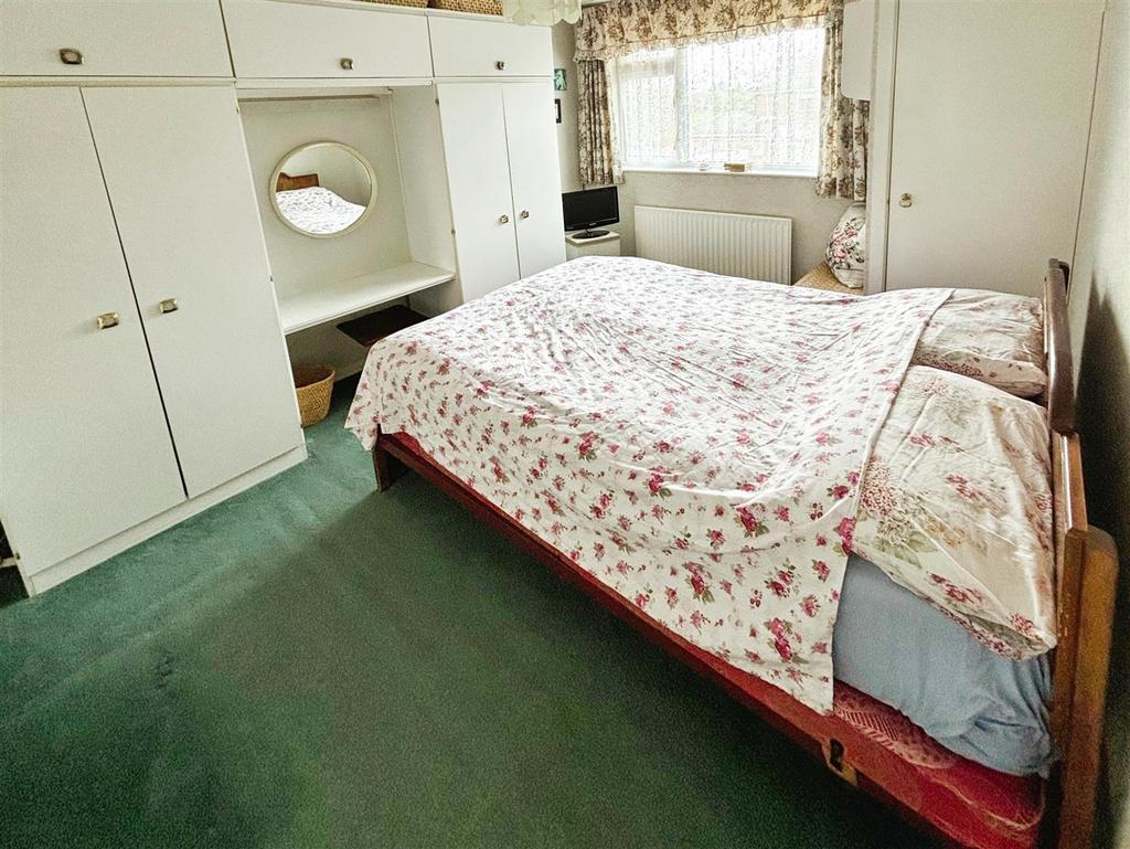 Bedroom One.jpg