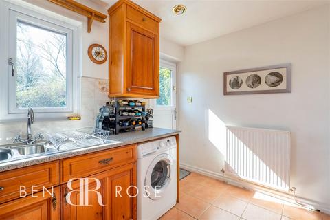 9 Birch Field, Clayton Le Woods, Chorley, PR6 7RE