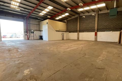 Industrial unit to rent, Unit 15E, Bergen Way, Sutton Fields Industrial Est, Hull, HU7 0YQ