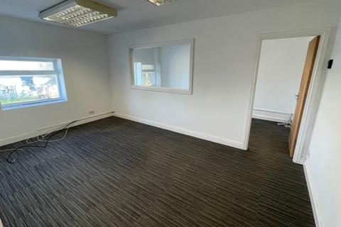 Industrial unit to rent, Unit 15E, Bergen Way, Sutton Fields Industrial Est, Hull, HU7 0YQ