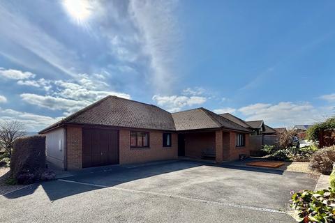 3 bedroom detached house for sale, Pant Glas Park, Llandeilo, Carmarthenshire.