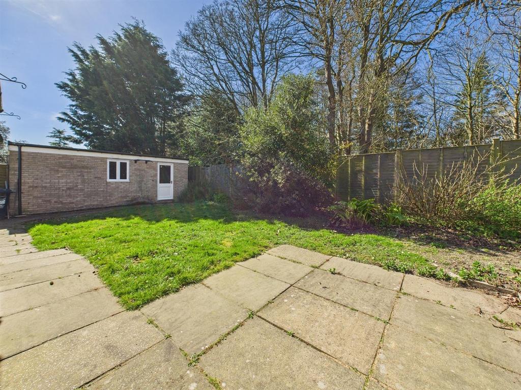 CAM04116 G0-PR0148-STILL051.jpg