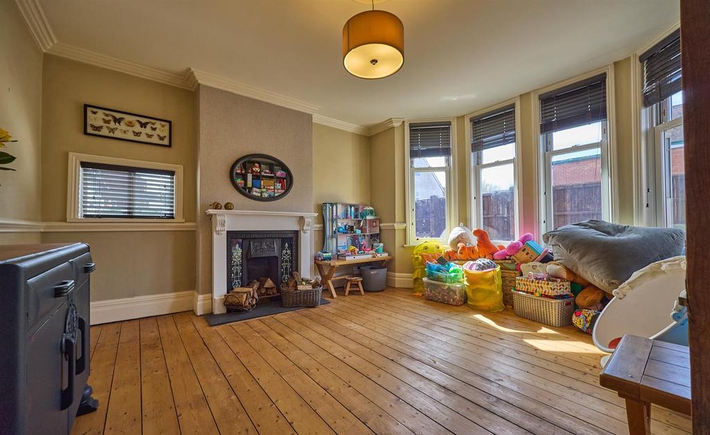 Rear Family Room/Dining Room
