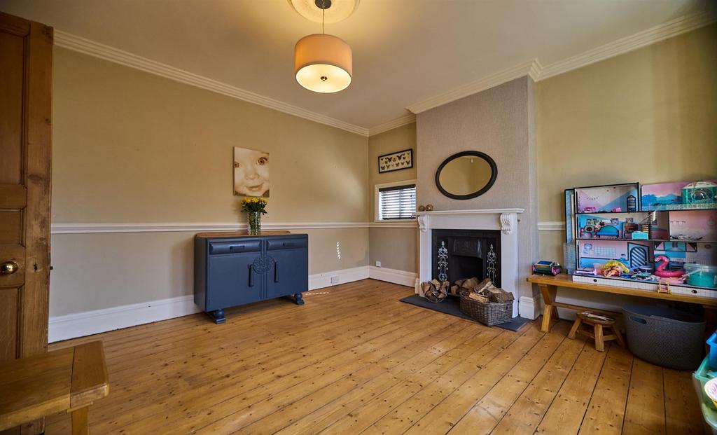 Rear Family Room/Dining Room