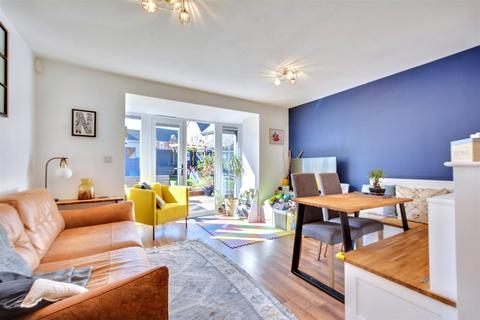 3 bedroom semi-detached house for sale, Nethermere Lane, Woodhouse Park, Nottingham