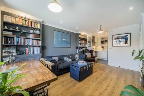 2 bedroom flat for sale, Mare Street, London E8