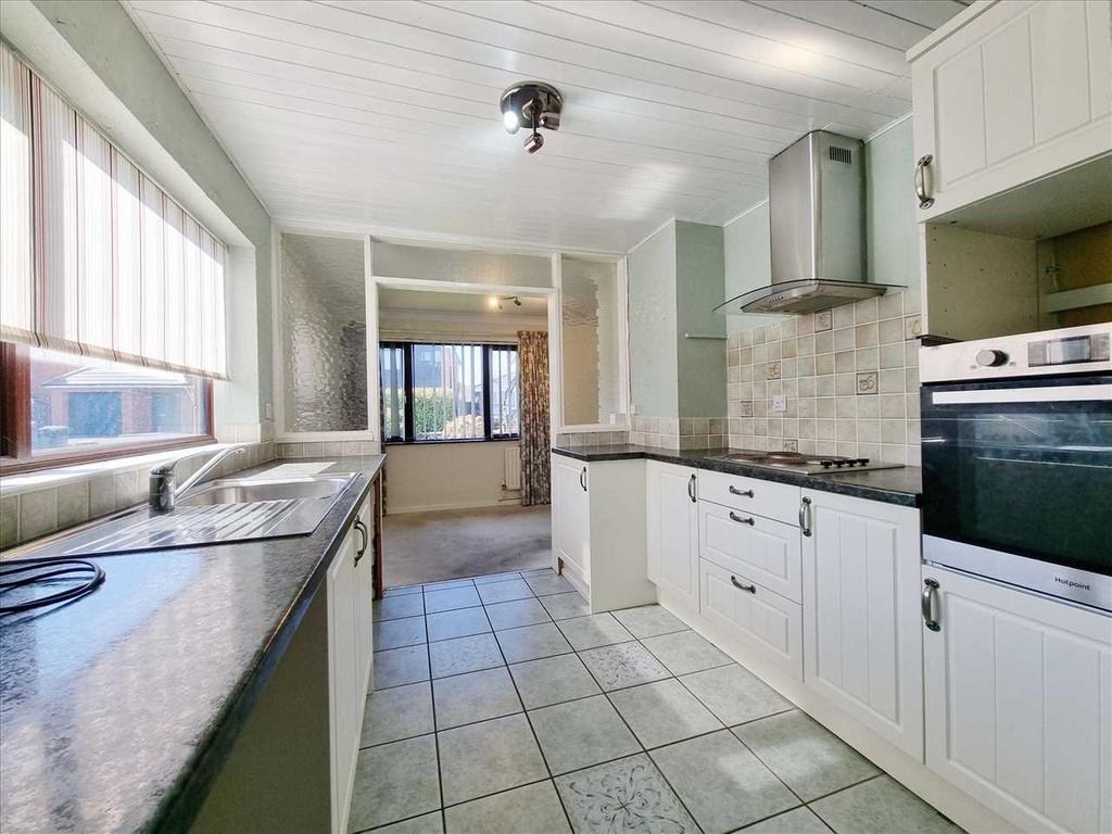 Kitchen:
