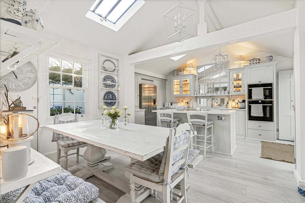 Kitchen/Dining