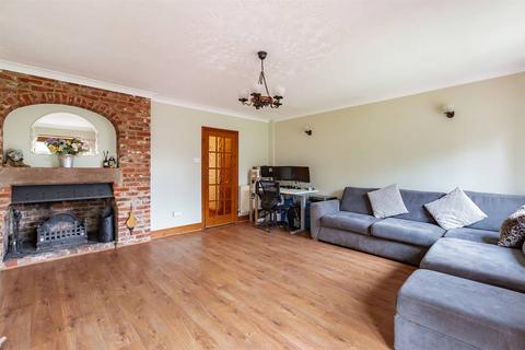 3, Sackett Court Conyngham Road, Minster, Ramsgate, CT12 4HA